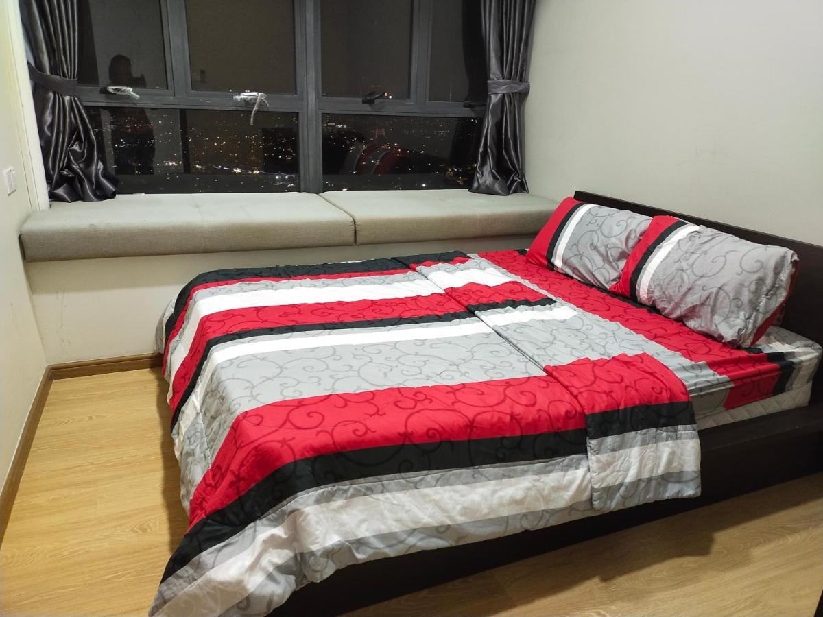 Rainbow Homestay Johor Bahru Buitenkant foto