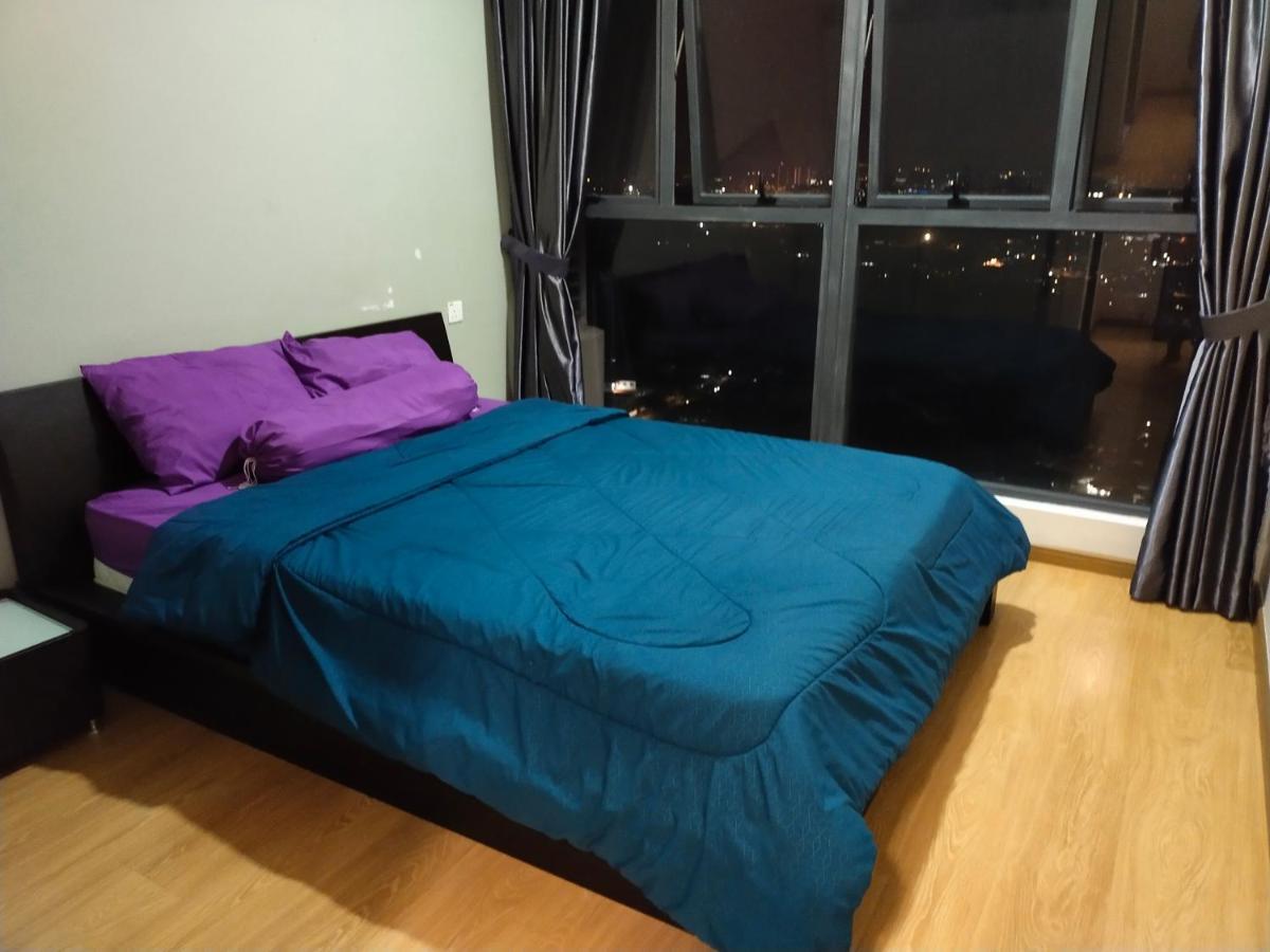 Rainbow Homestay Johor Bahru Buitenkant foto