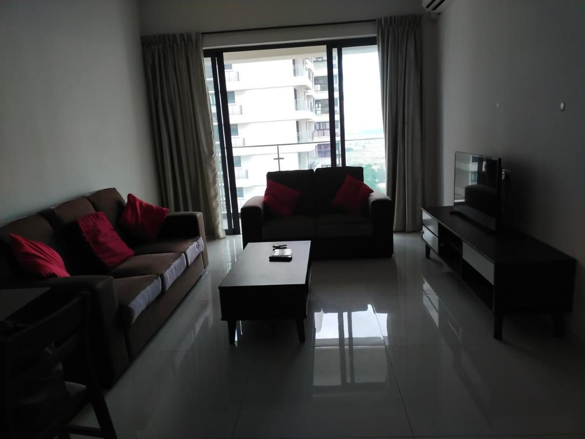 Rainbow Homestay Johor Bahru Buitenkant foto